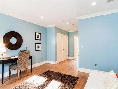 20 Zamora St unit Front, Jamaica Plain, MA 02130 - photo 6