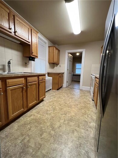 210 Mauch Chunk St, Nazareth, PA 18064 - photo 5