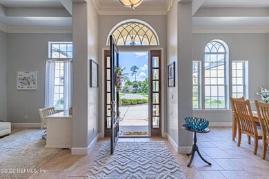 7 Foyer-2