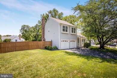 9012 Banyon Ridge Rd, Fairfax Station, VA 22039 - photo 2