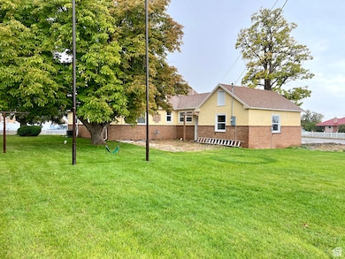 88 S 100 W, Blanding, UT 84511 - photo 6