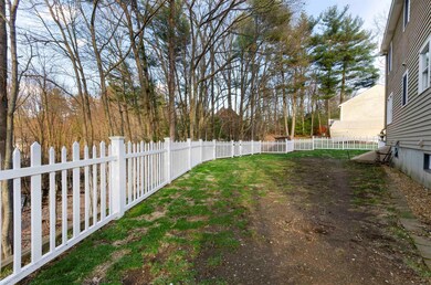 29 Hazel Ave, Nashua, NH 03062 - photo 4