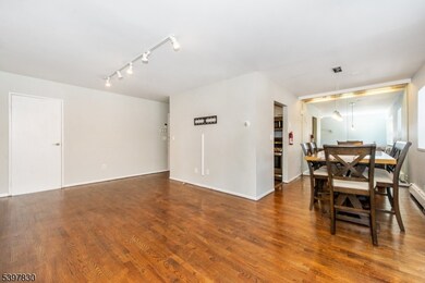 25 River Rd unit A-14, Nutley, NJ 07110 - photo 5