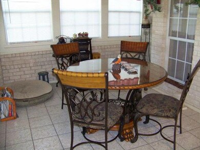 809 Nada Dr, Alamo, TX 78516 - photo 5