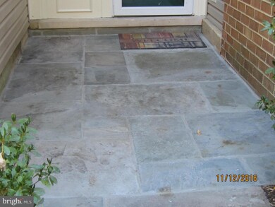 10440 Parthenon Ct, Bethesda, MD 20817 - photo 2