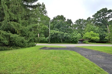 664 E Cooke Rd, Columbus, OH 43214 - photo 4