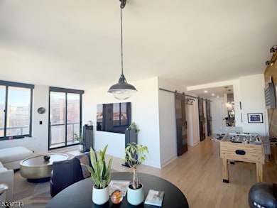 Observer Plaza, Hoboken, NJ 07030 - photo 2