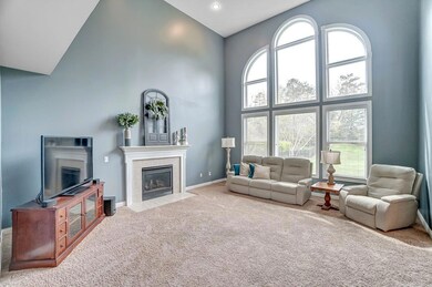 6499 Winter Hazel Dr, Liberty Township, OH 45044 - photo 3