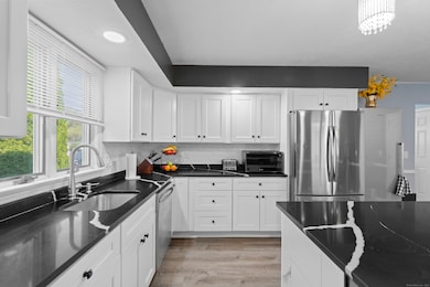 63 Johl Dr, Groton, CT 06340 - photo 4