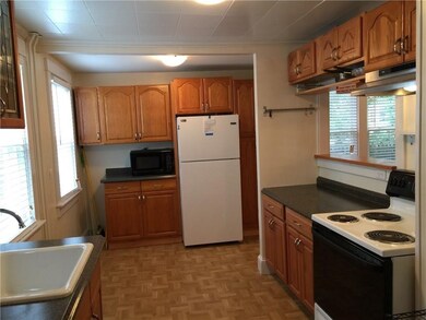 13 Ayrault St unit 1, Newport, RI 02840 - photo 3