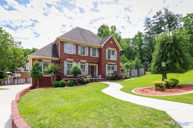 3318 Cedarhurst Dr SW, Decatur, AL 35603 - photo 2