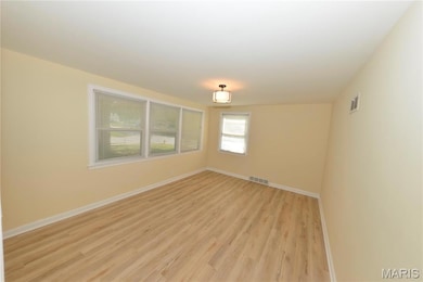 1005 Hawthorn Ave, Saint Charles, MO 63301 - photo 6