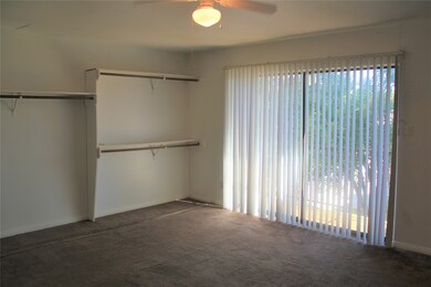 1001 E Adoue St unit BB04, Alvin, TX 77511 - photo 7