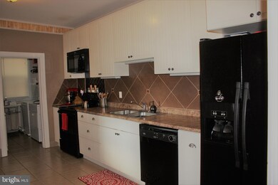 10 W Locust St, Mechanicsburg, PA 17055 - photo 5