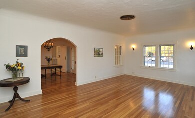 Living room 1