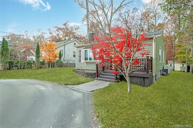 180 Lakeside Trail, Ridge, NY 11961 - photo 3