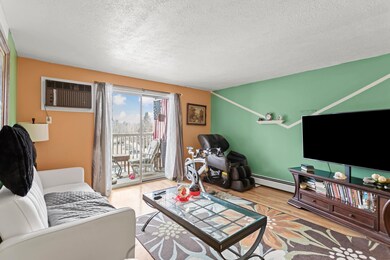 11 Timberwood Dr unit 402, Goffstown, NH 03045 - photo 7