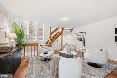 919 Latimer St unit A7, Philadelphia, PA 19107 - photo 5