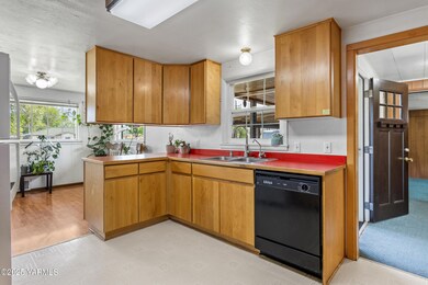 Bright Kitchen