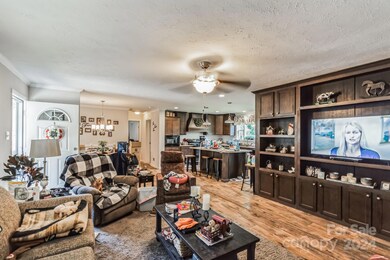 560 Jennings Rd, Statesville, NC 28625 - photo 7