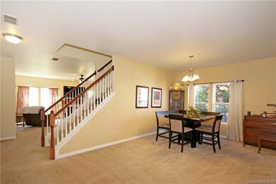 126 Kingsgate Ct, Statesville, NC 28625 - photo 7