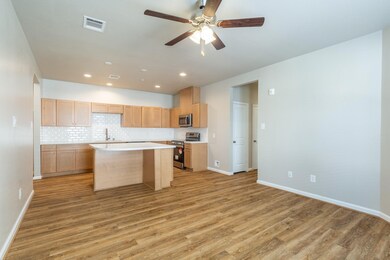 125 Park Place Cir unit A, Waller, TX 77484 - photo 4