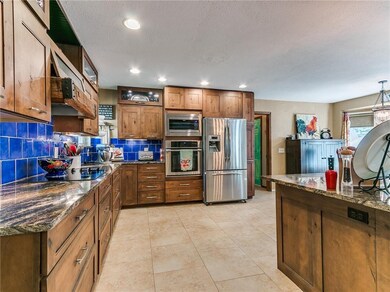 2604 Little Timber, Edmond, OK 73025 - photo 6