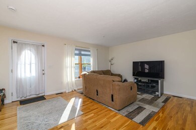 955 Pleasant St unit 11, East Weymouth, MA 02189 - photo 5