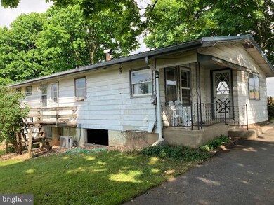 670 Lancaster Ave, New Holland, PA 17557 - photo 2