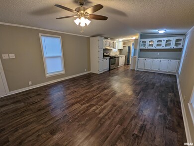 5112 N Fairmount St unit 150, Davenport, IA 52806 - photo 2