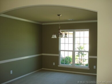 4703 S Narcissus Place, Broken Arrow, OK 74011 - photo 6