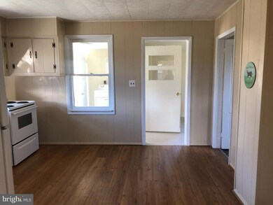 3205 Stonewall Jackson Hwy, Bentonville, VA 22610 - photo 5