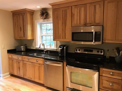 526 Barrows Rd, Northfield, VT 05663 - photo 3