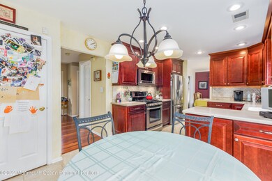 3 Independence Dr, Matawan, NJ 07747 - photo 4