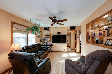 809 Fairmont Ave, Madison, WI 53714 - photo 5