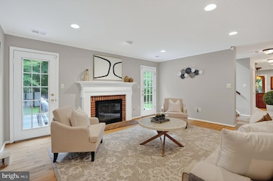 13057 Michie Ct, Woodbridge, VA 22192 - photo 5