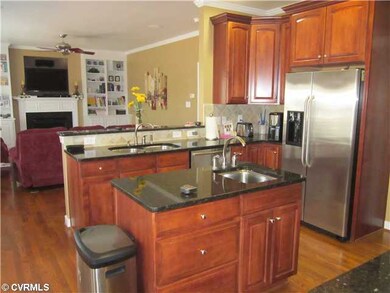 Kitchen - Bosch appliances including 5 burner gas 