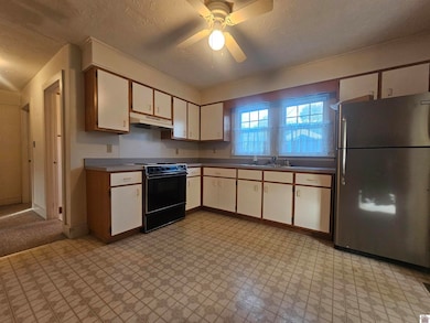 611 Pine St, Benton, KY 42025 - photo 6