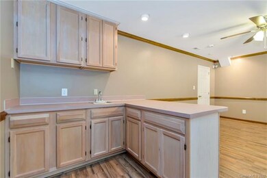 4512 King Crowder Dr, Gastonia, NC 28052 - photo 2