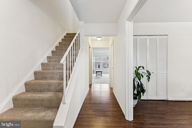 10255 Braddock Rd, Fairfax, VA 22032 - photo 2