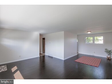 703 W 12th St, New Castle, DE 19720 - photo 4