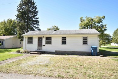 202 W Cook St, Boswell, IN 47921 - photo 3