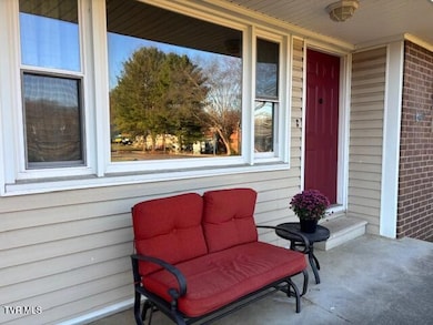 288 Independence Dr, Bristol, VA 24201 - photo 2