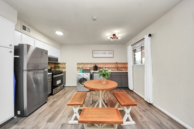 1529 Wirt Rd unit 6, Houston, TX 77055 - photo 7