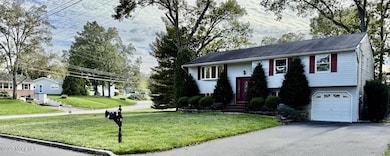 2 Susanna Ct, Toms River, NJ 08753 - photo 2