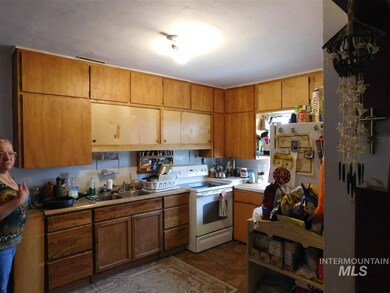 3097 Cemetery Rd, Homedale, ID 83628 - photo 6