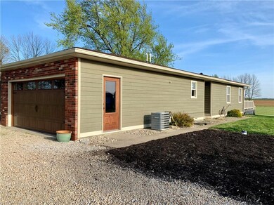 1059 E Co Road 200 N, Greensburg, IN 47240 - photo 2