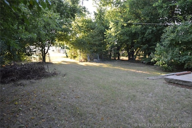 805 N 10th St, Sapulpa, OK 74066 - photo 6