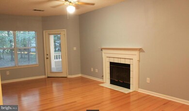 13085 Autumn Woods Way unit 102, Fairfax, VA 22033 - photo 3