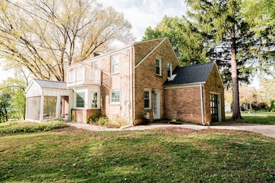 540 Crystal Ln, Elm Grove, WI 53122 - photo 5